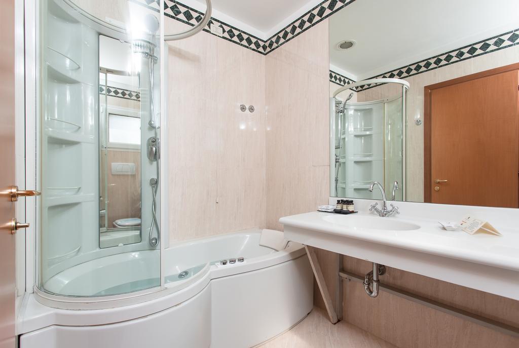 Apartament typu Junior Suite z widokiem na morze