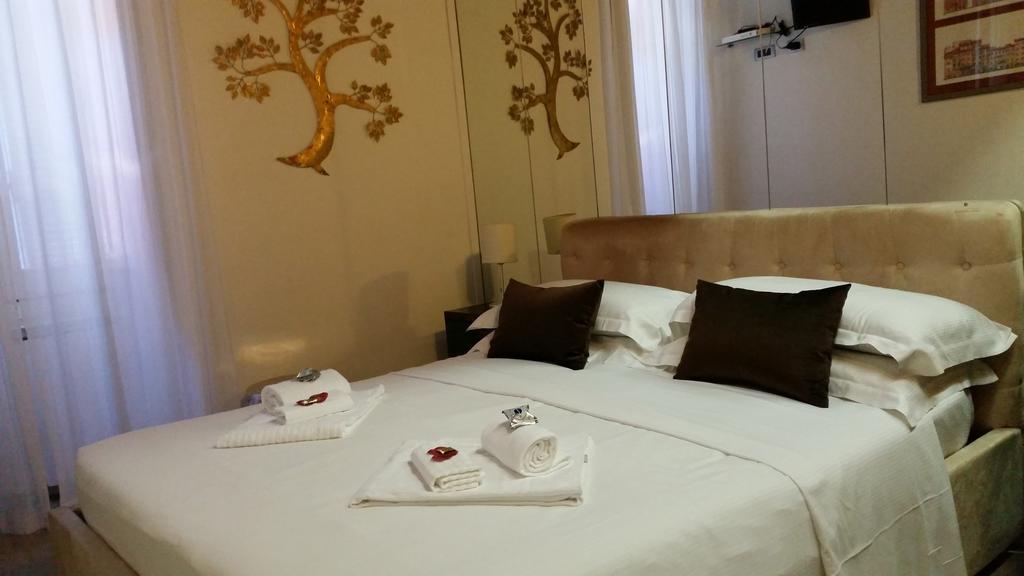Quarto com Cama de Casal ou 2 de Solteiro