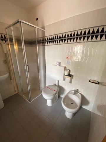 One-Bedroom Apartment (4 Adults),1258361428:JPEG