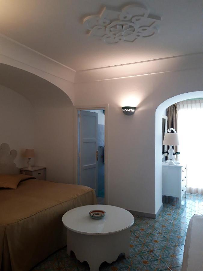 Deluxe Double or Twin Room Sea View