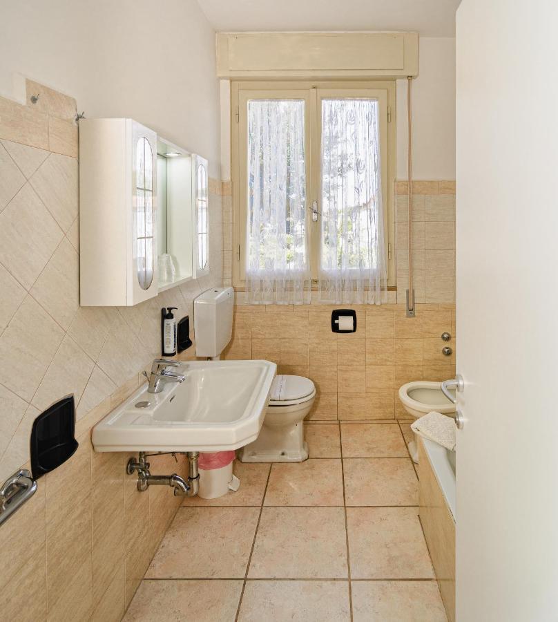 Basic Triple Room