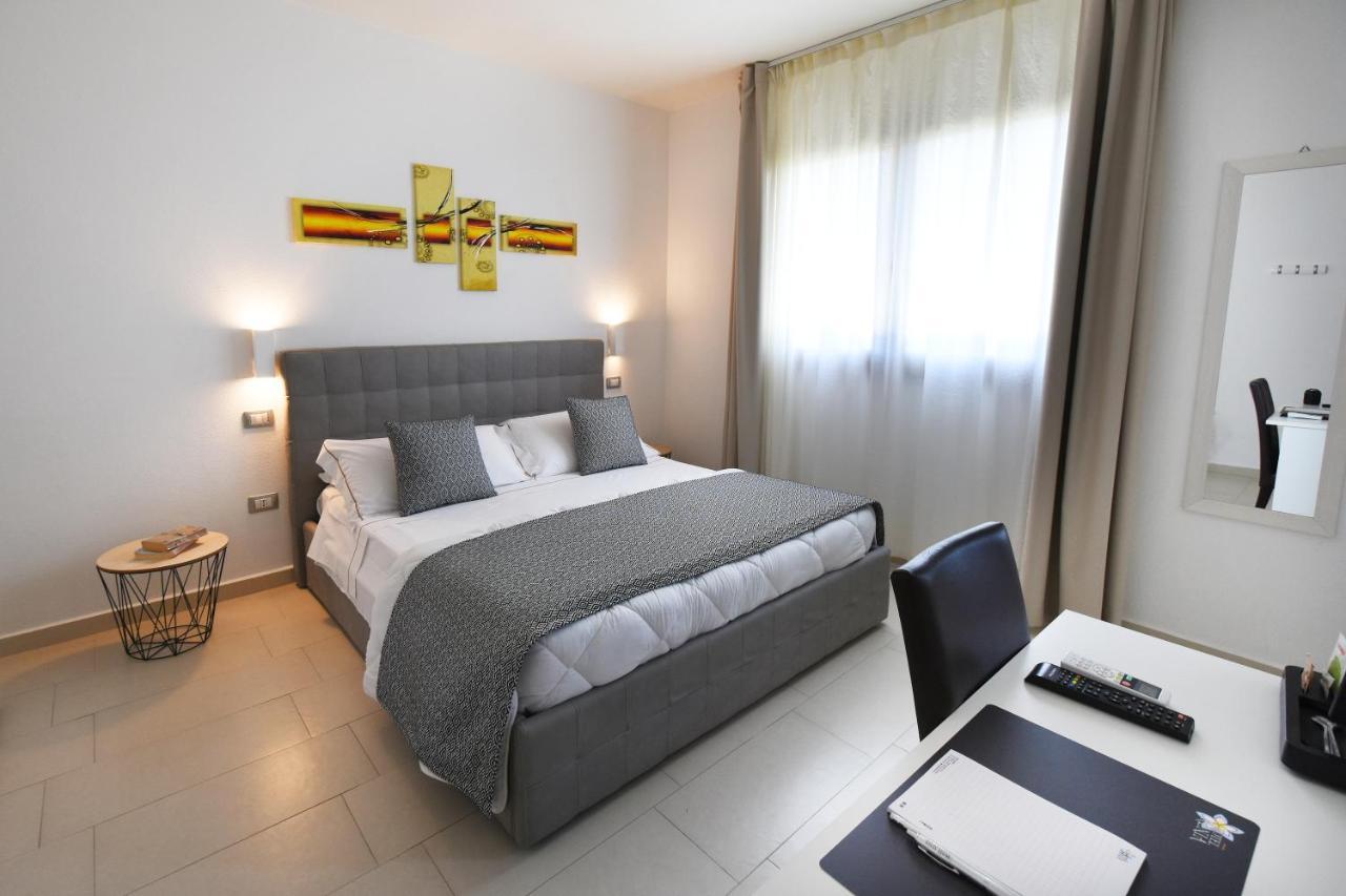 Classic Double Room,1244868451:JPEG