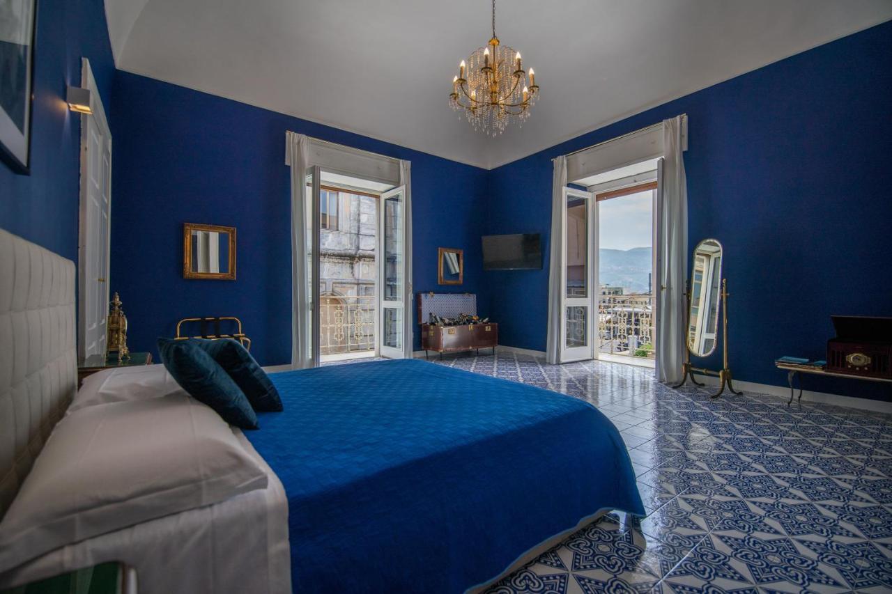 Deluxe King Room,1239143653:JPEG