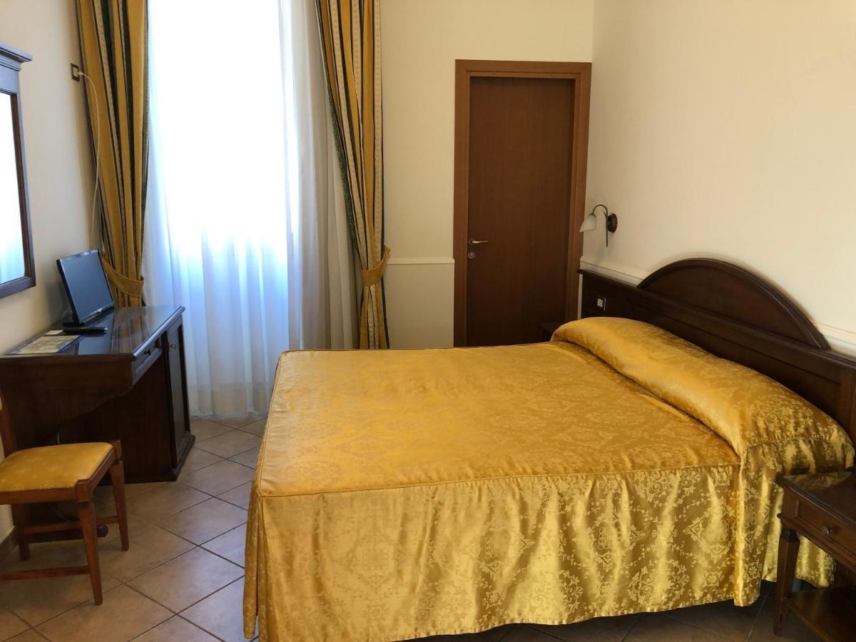 Double Room,1246809898:JPEG