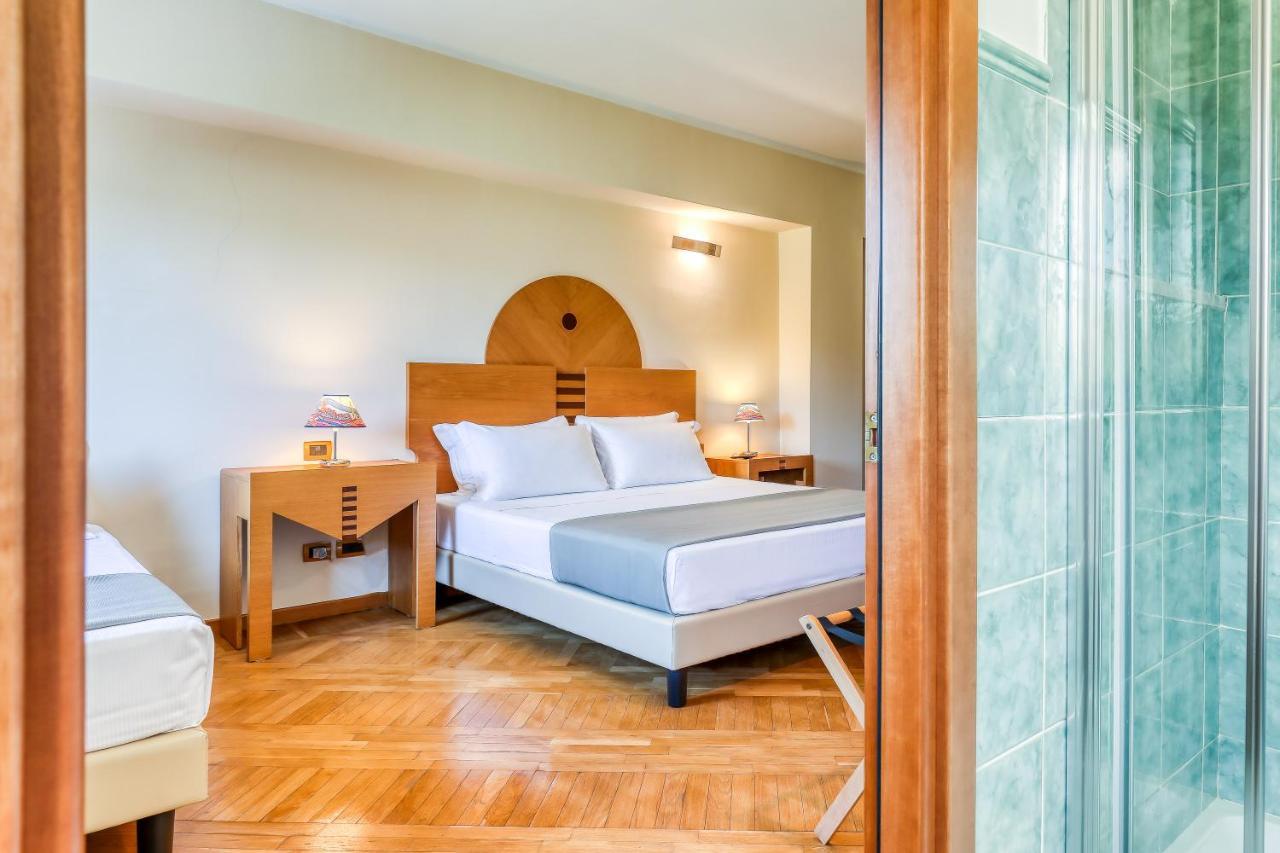 Superior Triple Room,1246772416:JPEG