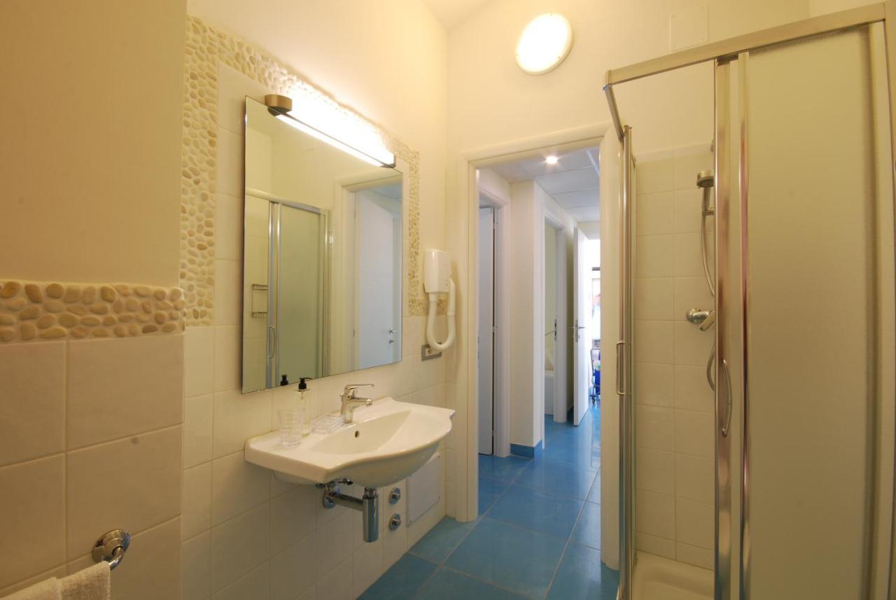 Two-Bedroom Apartment Terrace,1248813658:JPEG
