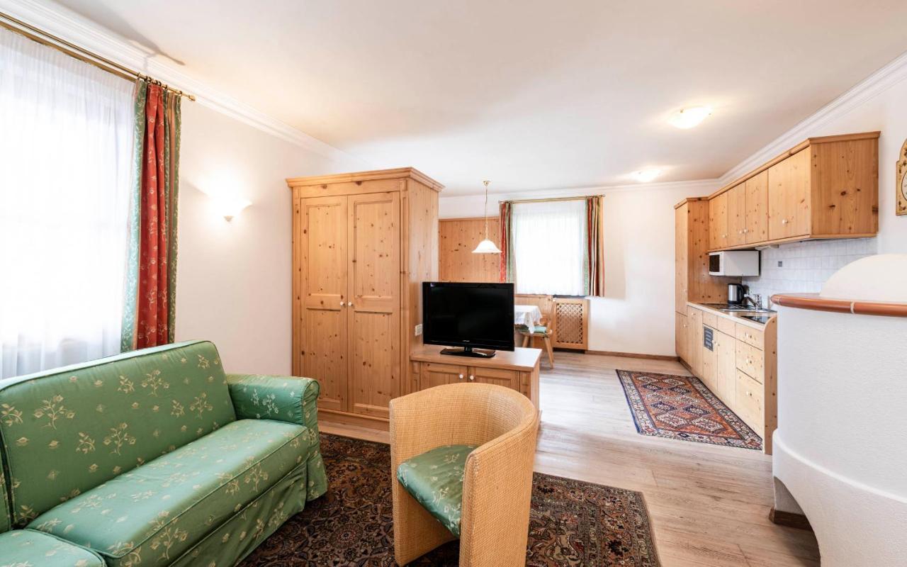 Superior Three-Bedroom Apartment,1018444240:JPEG