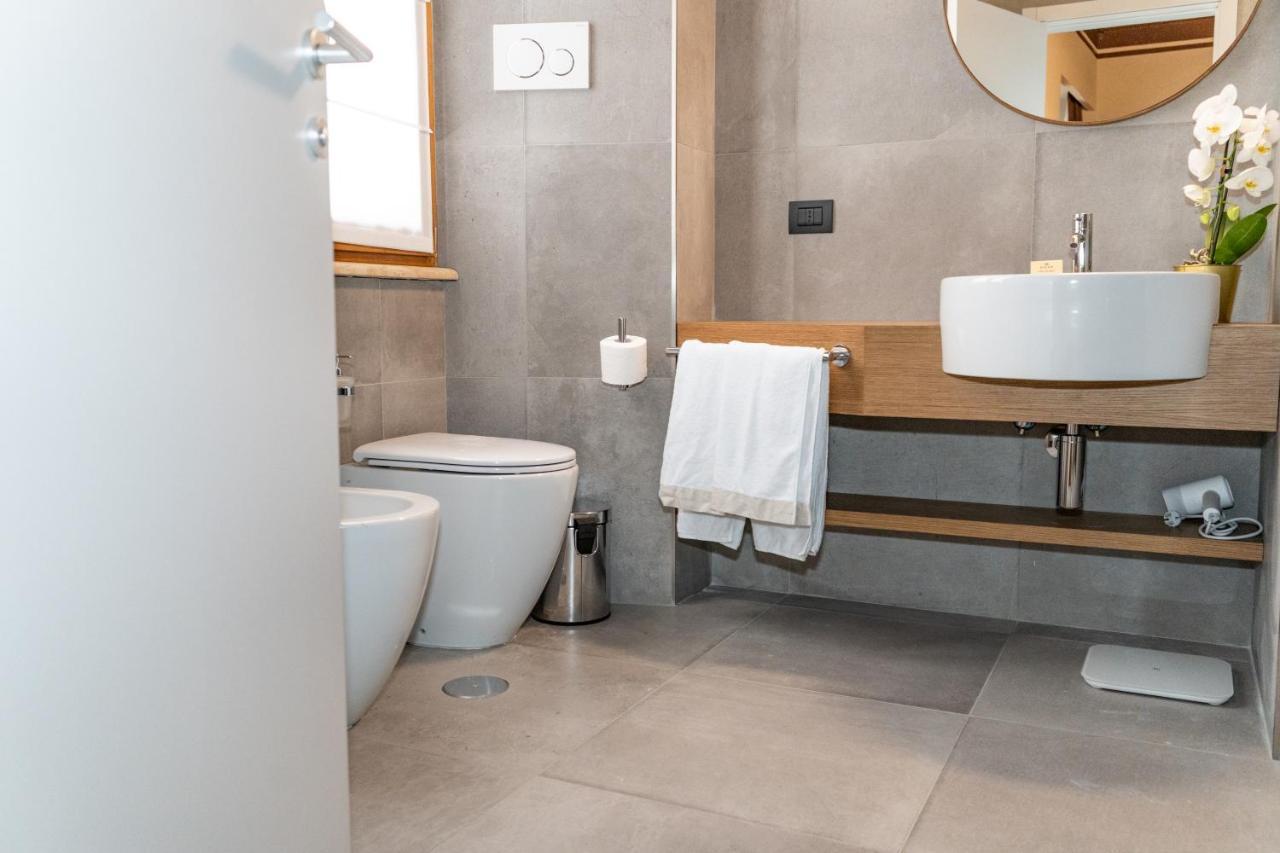 Deluxe Room,1258158586:JPEG