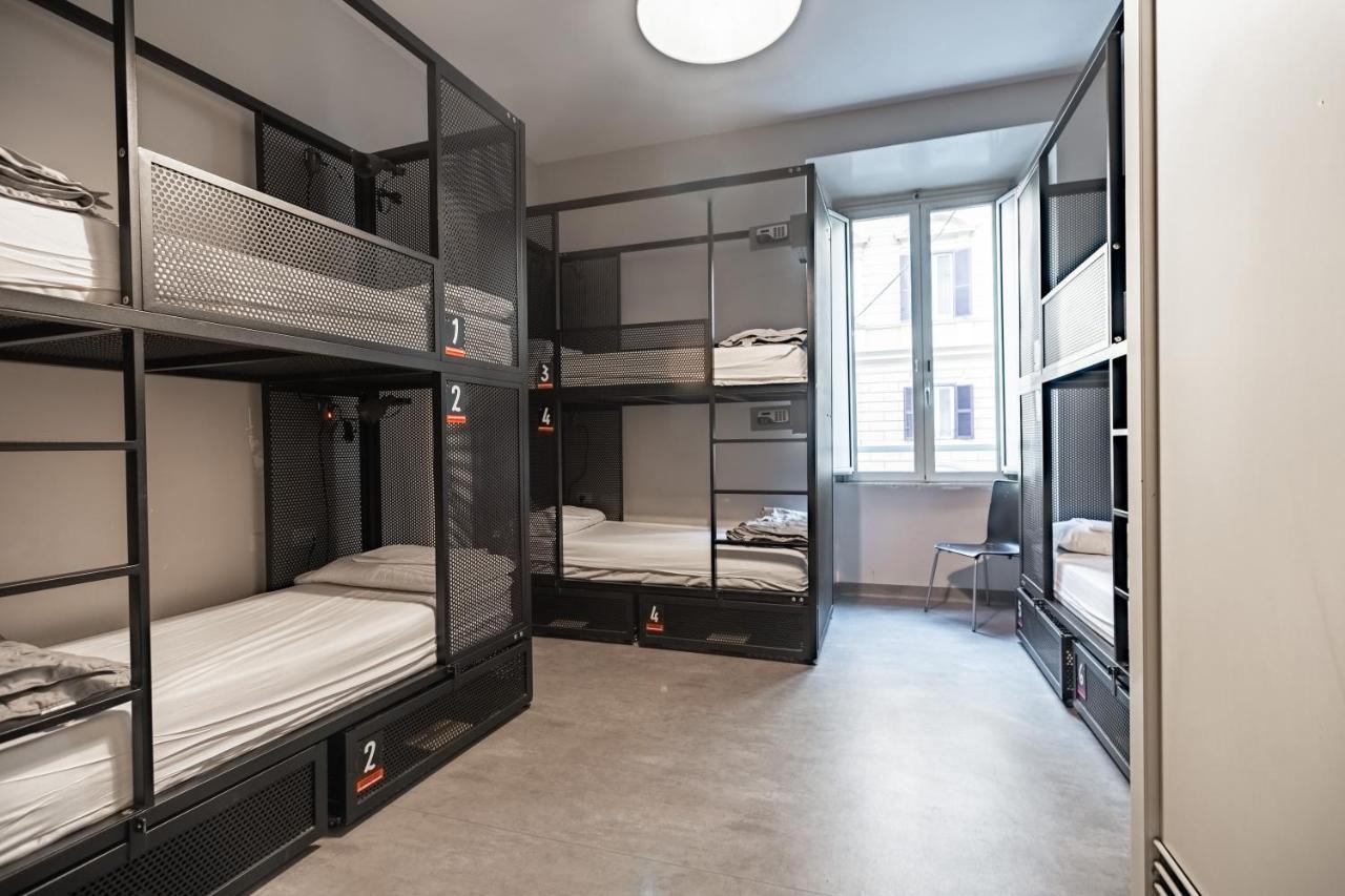Bed 6-Bed Female Dormitory Room