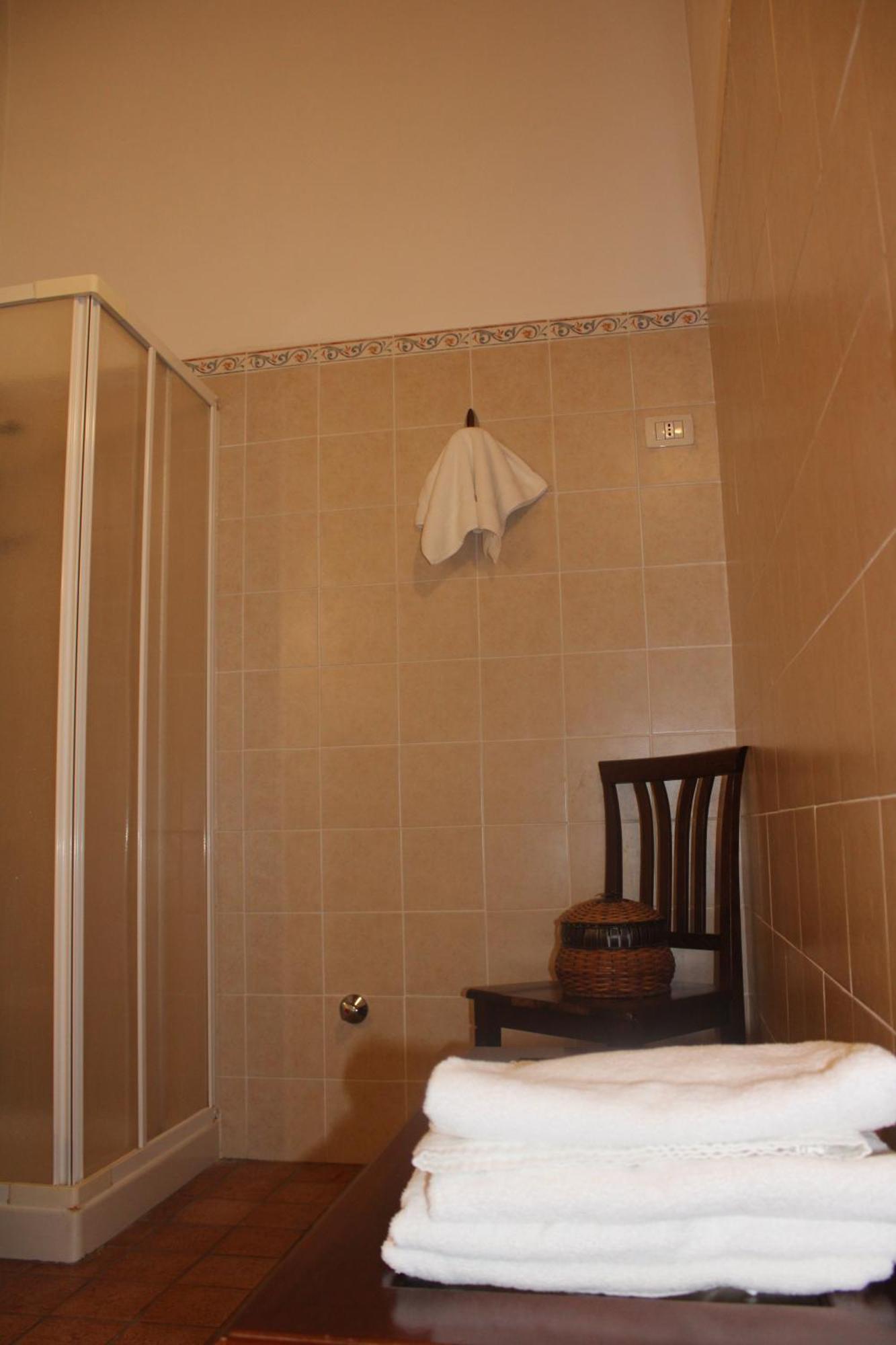 Single Room,1268690398:JPEG