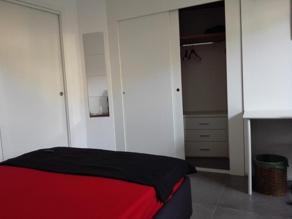 Quarto Duplo com Banheiro Privativo Externo