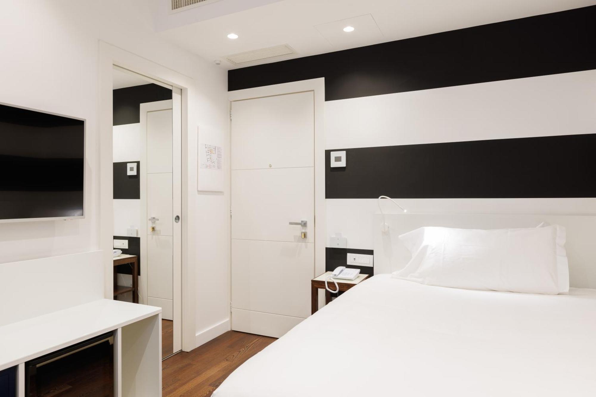 Superior Single Room,1209164608:JPEG