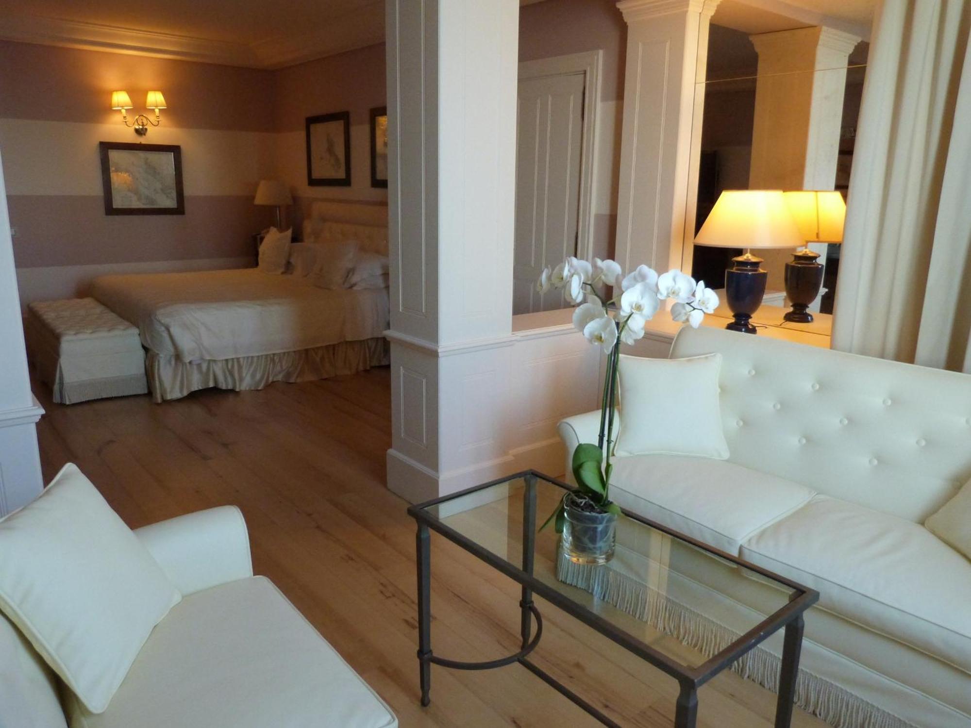 Junior Suite with Sea View,1606548910:JPEG