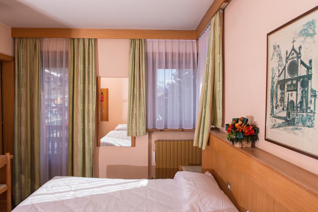 Triple Room,127730889:JPEG