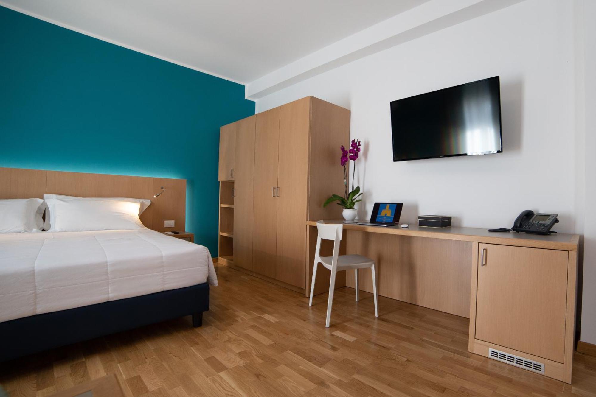 Superior Double Room,1032825269:JPEG