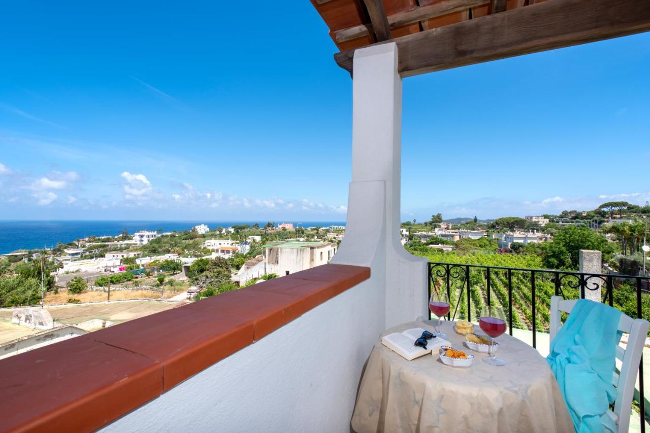 Double or Twin Room Sea View