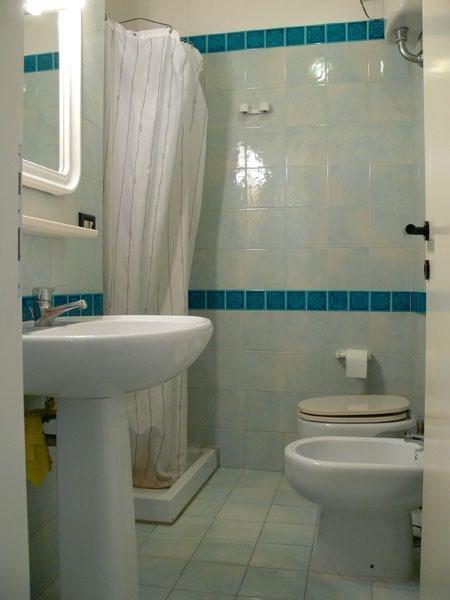Camera Matrimoniale/Doppia con Letti Singoli con Bagno Privato
