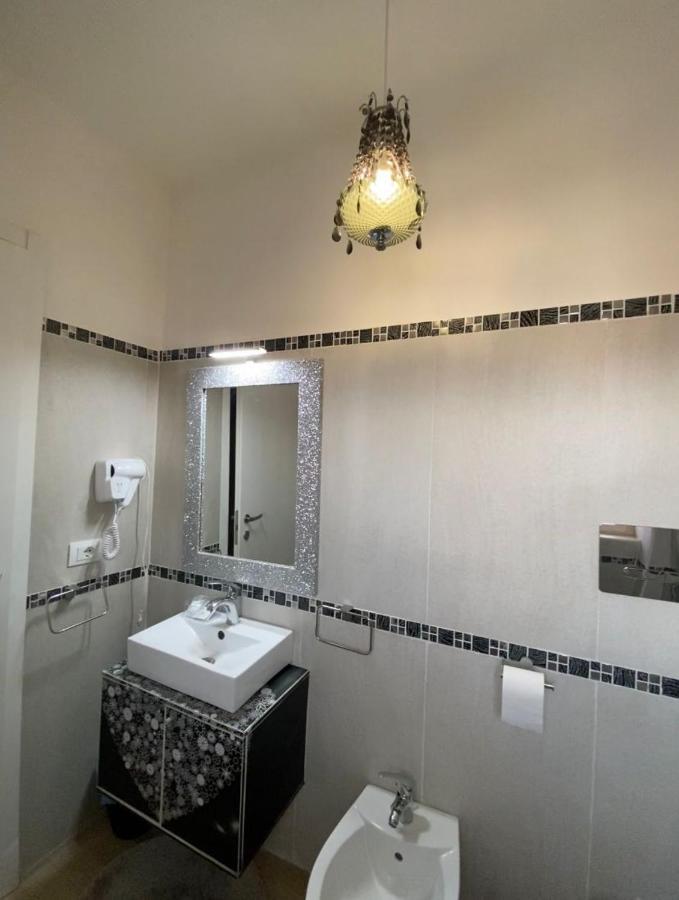 Deluxe Double Room with Balcony,1295689012:JPEG