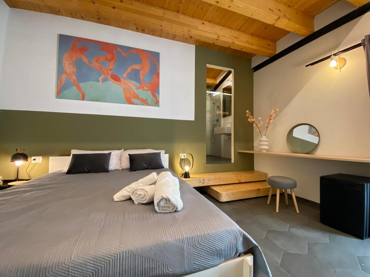 Double Room Private Bathroom