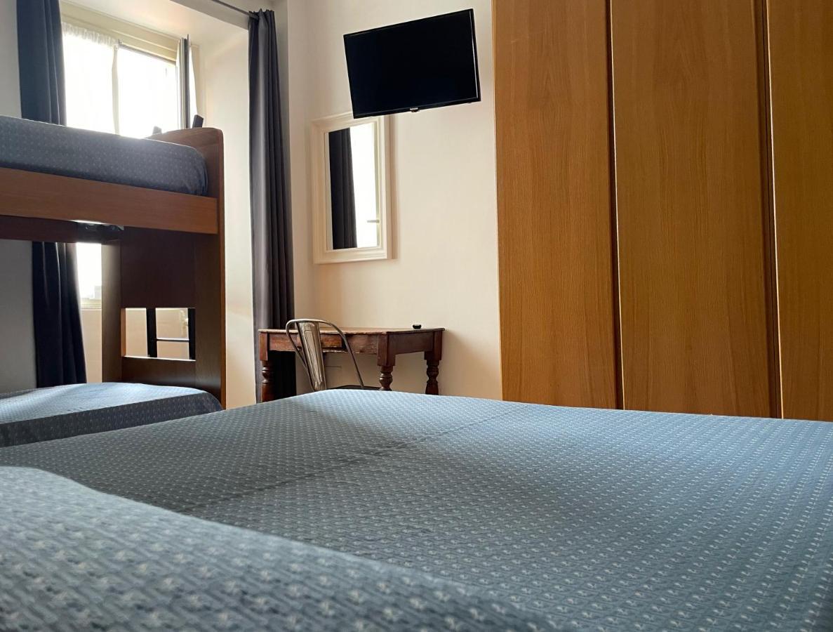 Double Room Private External Bathroom