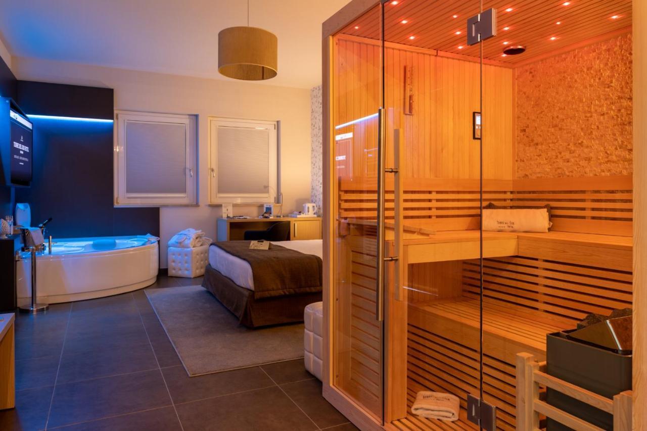 Suite Sauna,1301550754:JPEG