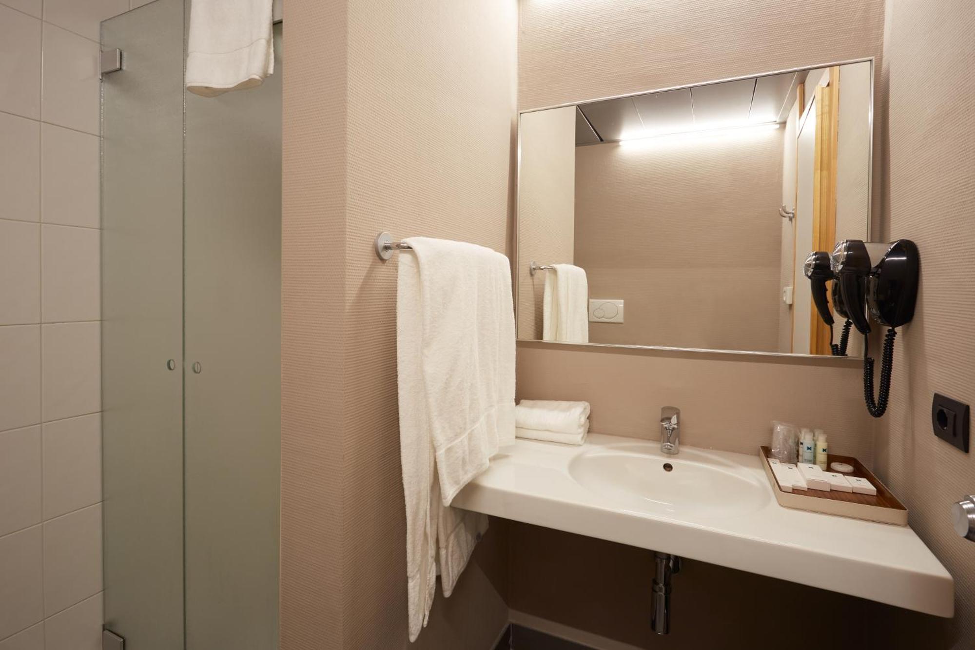 Classic Double Room,835248803:JPEG