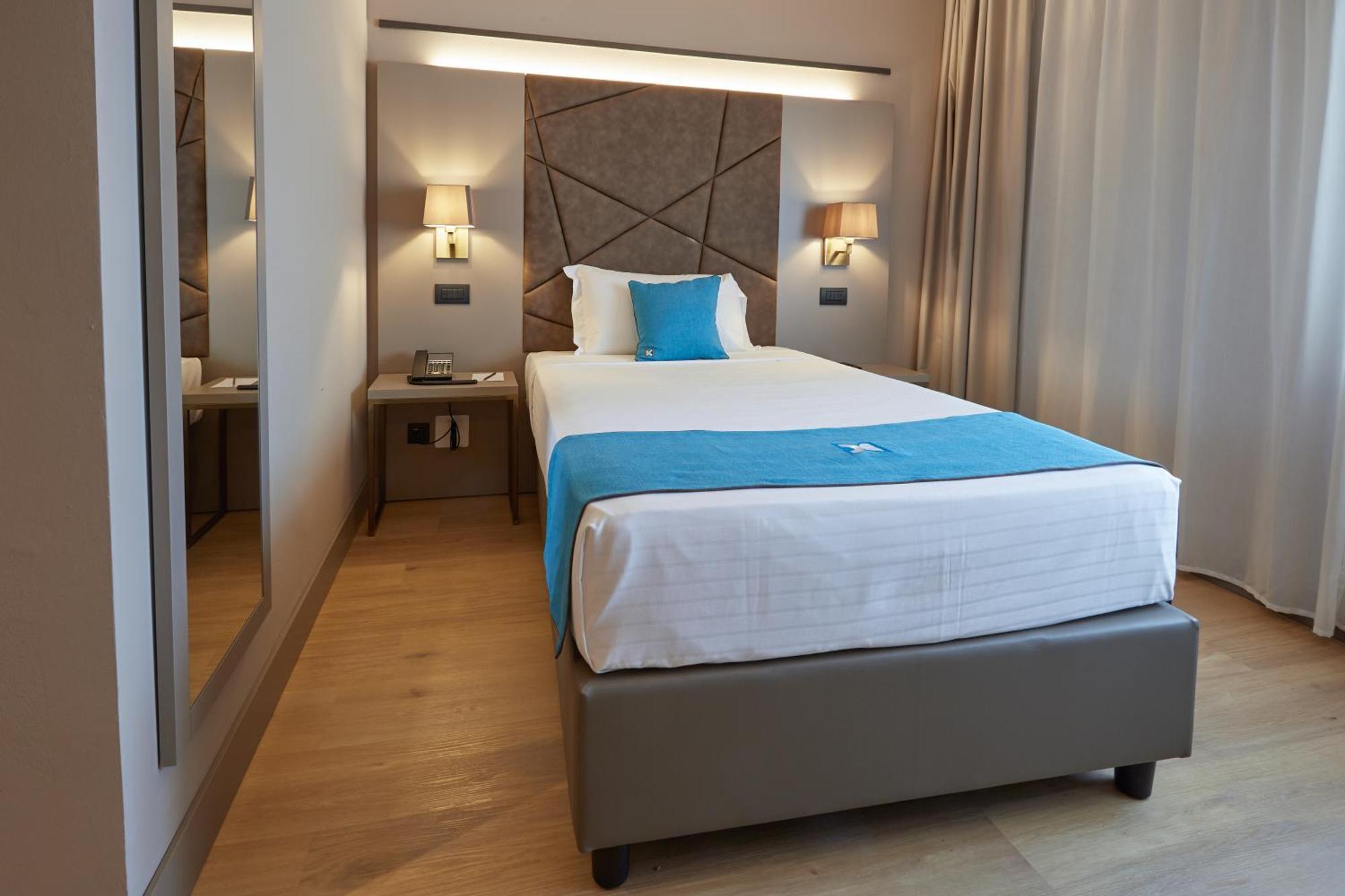 Single Room with Small Double Bed,835245935:JPEG