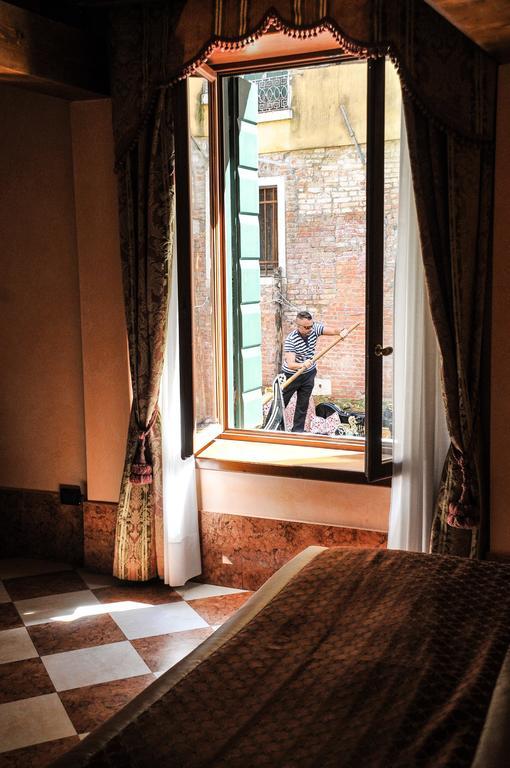 Deluxe room with Canal View,1536930352:JPEG