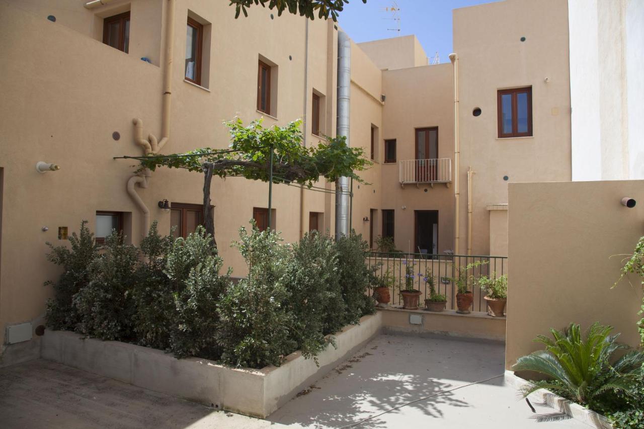 Double Room with Private Terrace