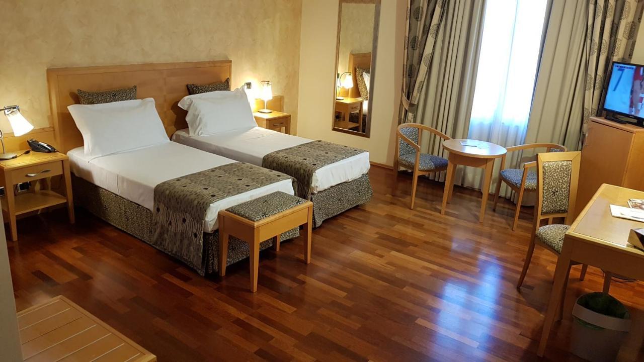 Superior King Room,727851376:JPEG
