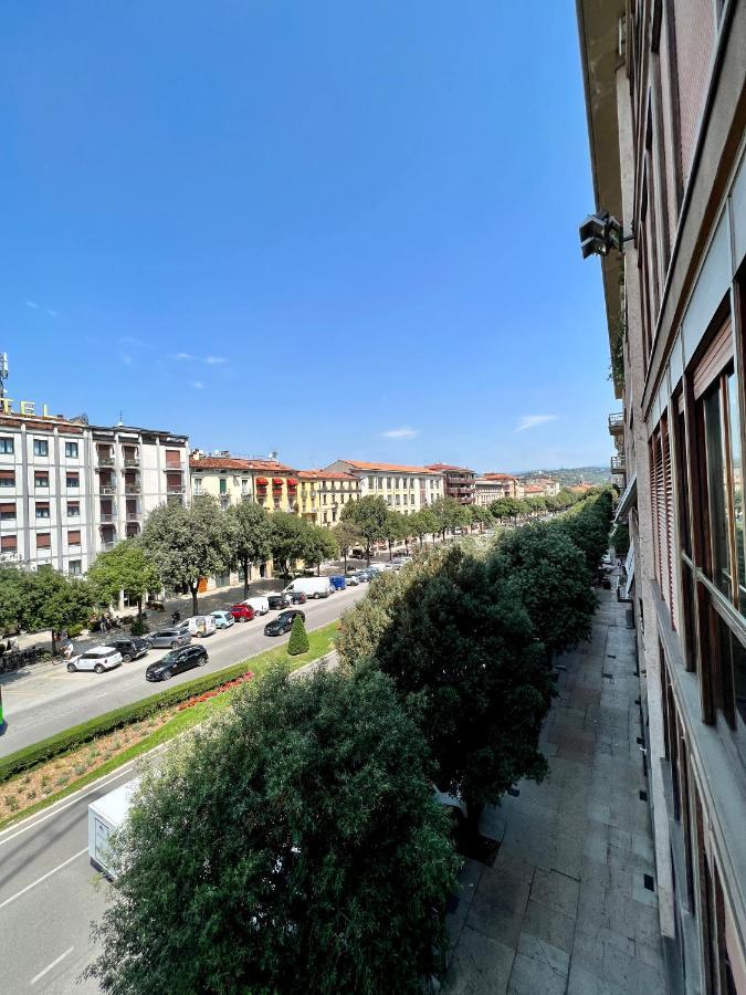 Apartament z balkonem i widokiem na okolicę