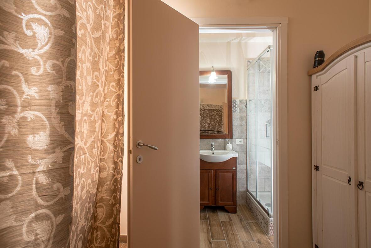 Deluxe Room,1592246894:JPEG