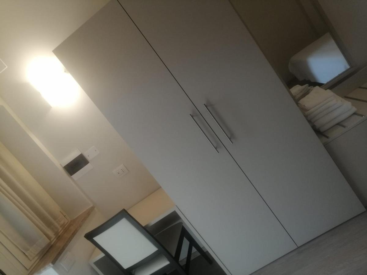 Economy Double Room,1317919423:JPEG
