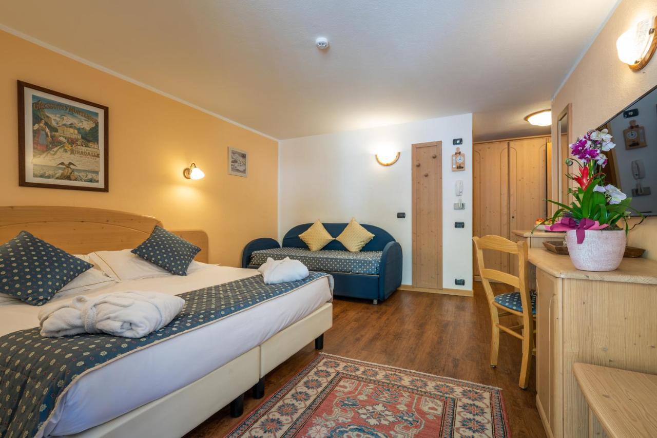 Large Double Room