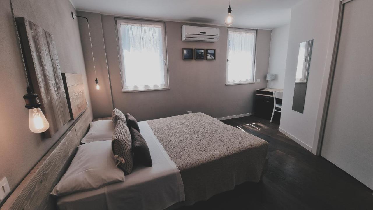 Double Room,1323507457:JPEG