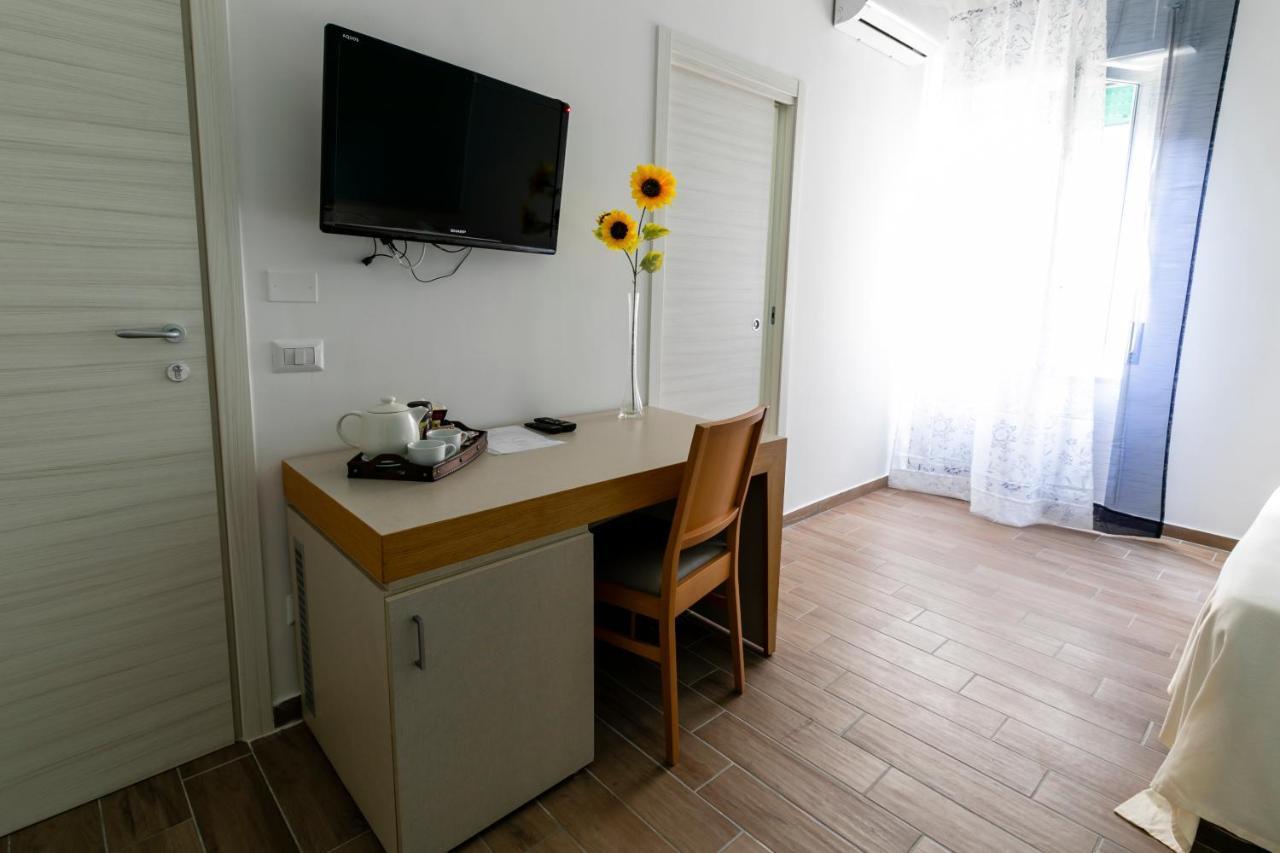 Comfort Triple Room