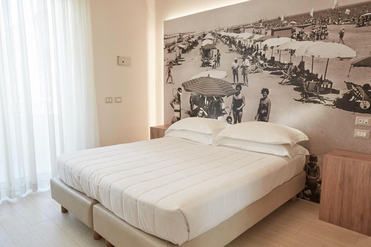 Double Room Balcony,1327737563:JPEG