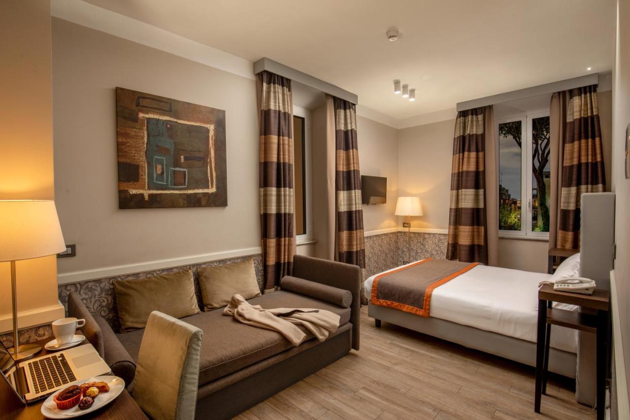 Triple Room,758594272:JPEG