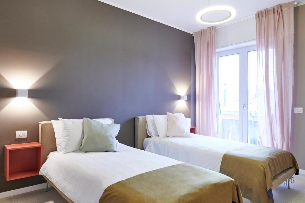 One-Bedroom Apartment,1338631622:JPEG