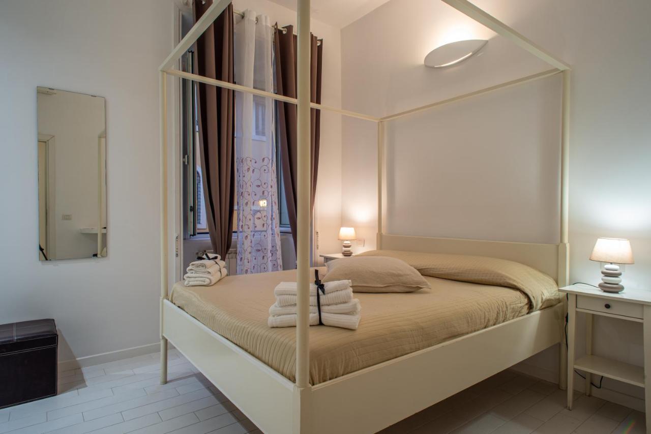 Large Double Room,1343962691:JPEG