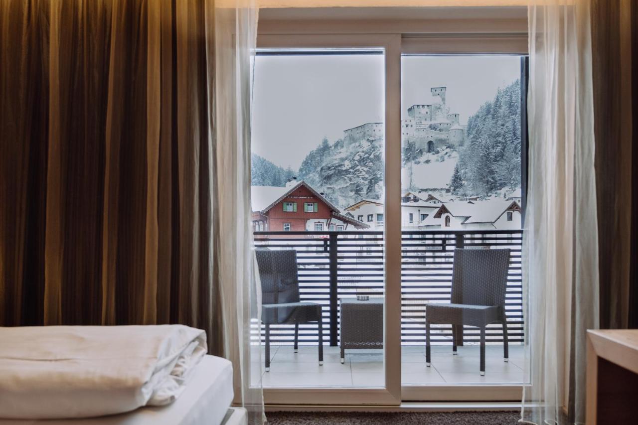 Double or Twin Room Balcony