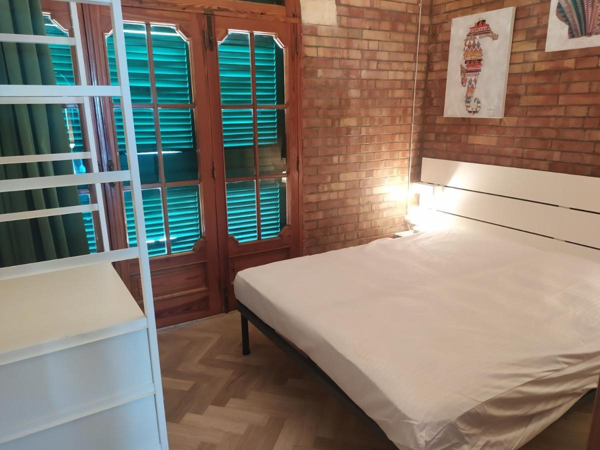 Small Double Room,1347118472:JPEG