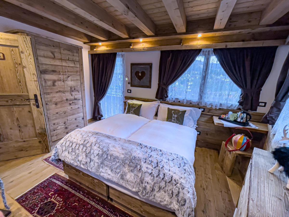 Deluxe Romantic Double Room,1347537413:JPEG