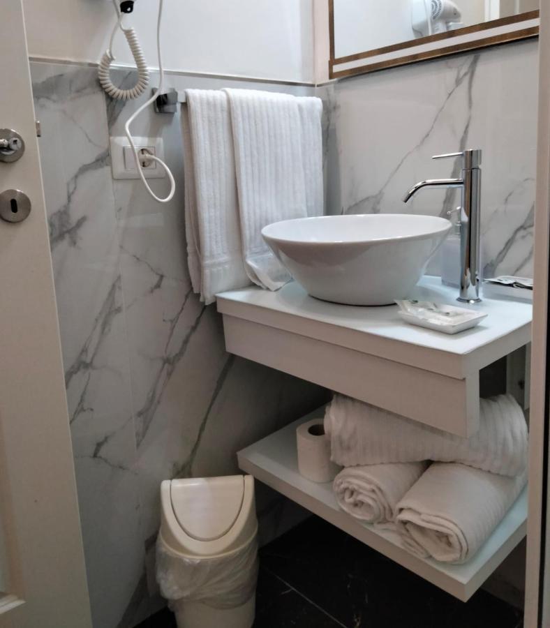 Small Double Room,1390279604:JPEG