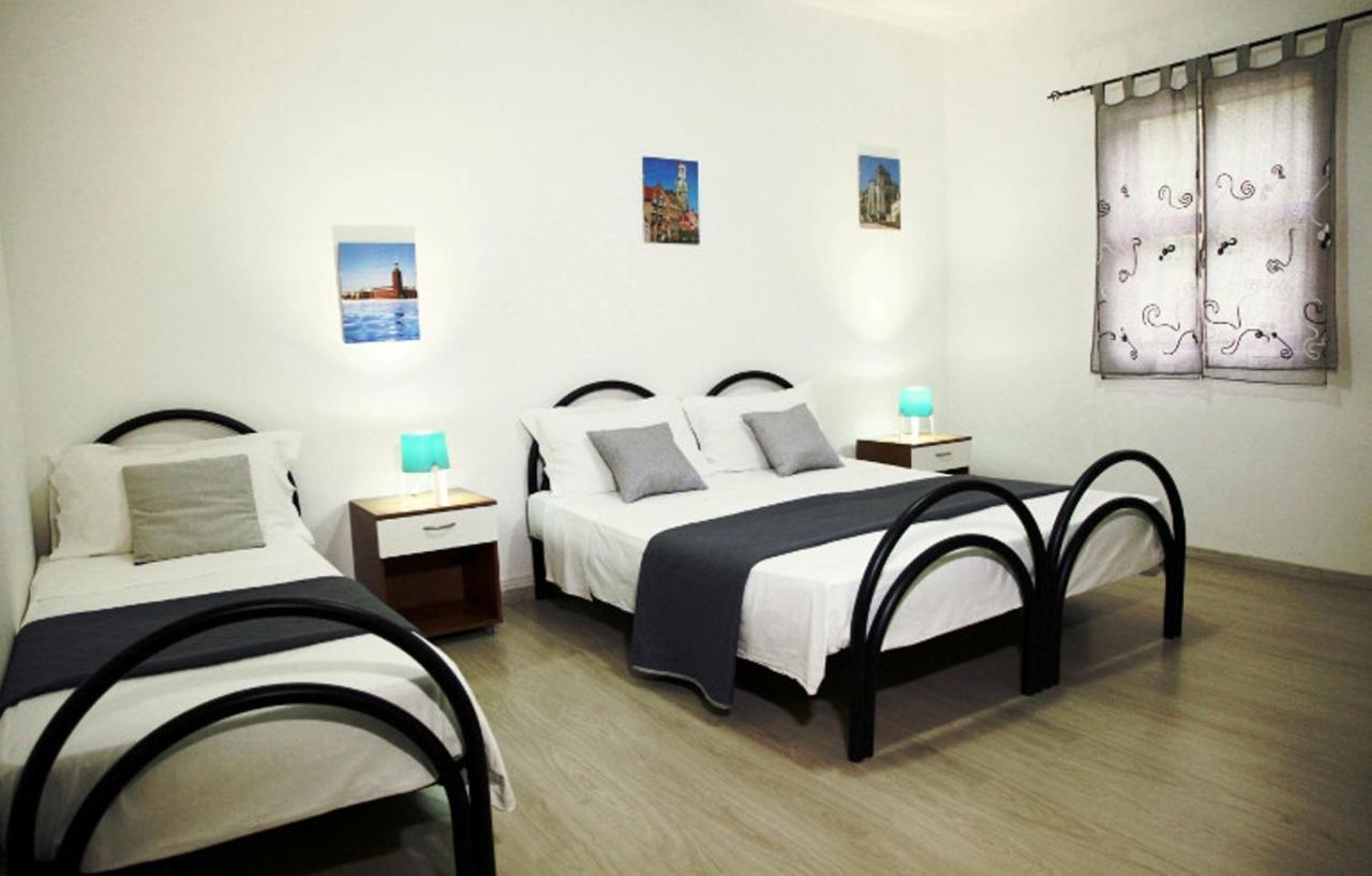 Appartamento con 2 Camere da Letto e Vista Giardino