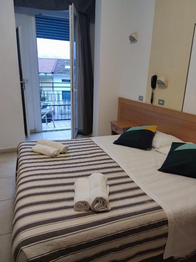 Pokój dwuosobowy typu Standard z 1 lub 2 łóżkami i balkonem