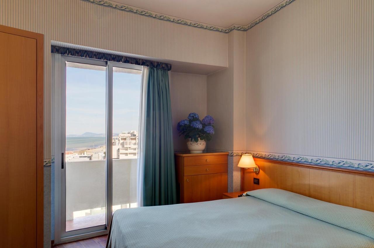 Double or Twin Room Sea View,700610617:JPEG