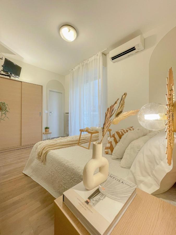 Deluxe Double Room,1357776806:JPEG