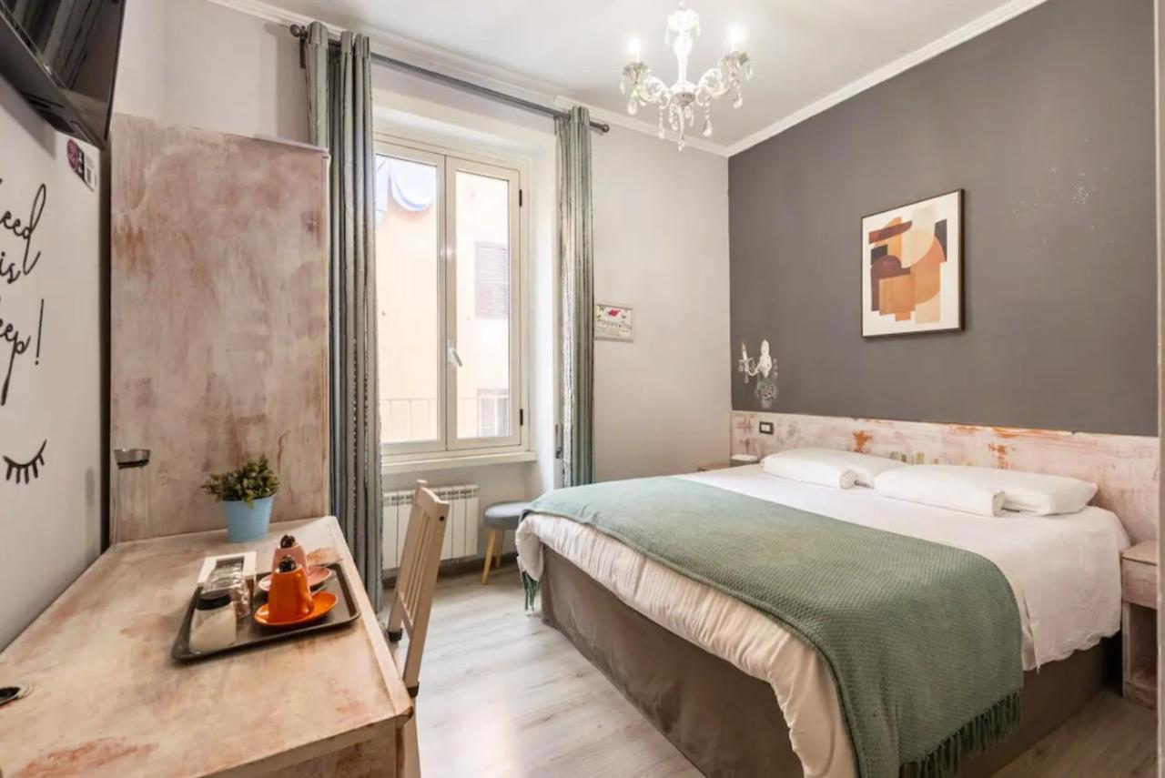 Double Room Private Bathroom