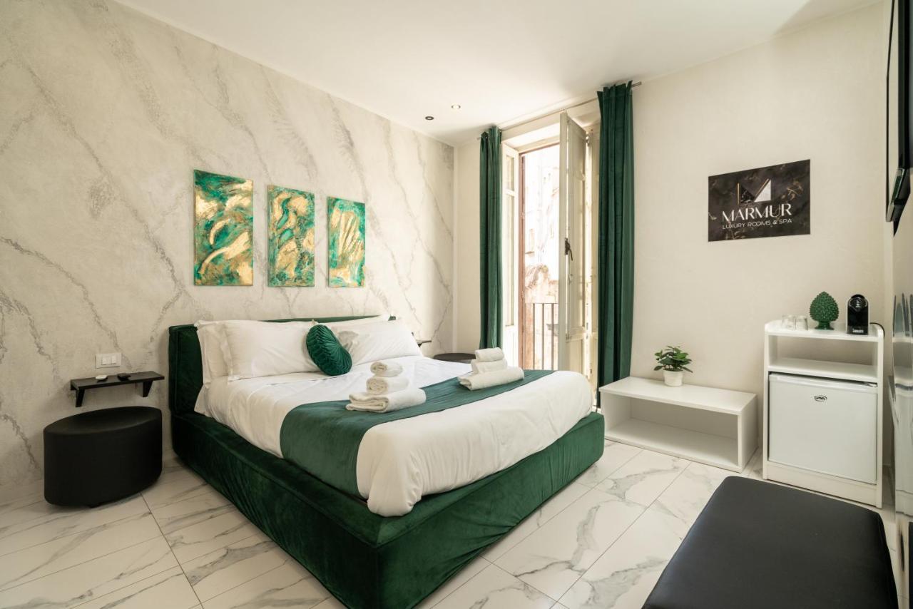 Apartament typu Suite z łóżkiem typu queen-size i wanną z hydromasażem